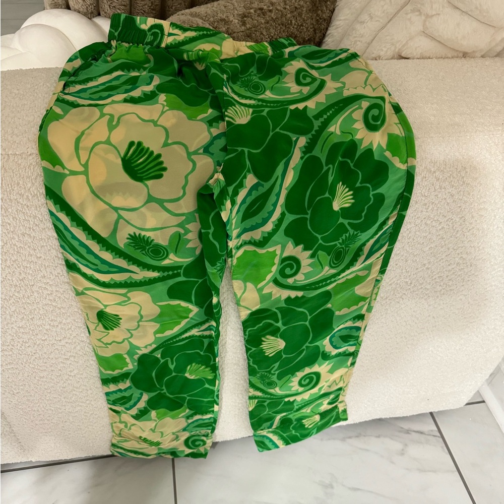 FARM Rio Green Floral Pants - Picture 5 of 5